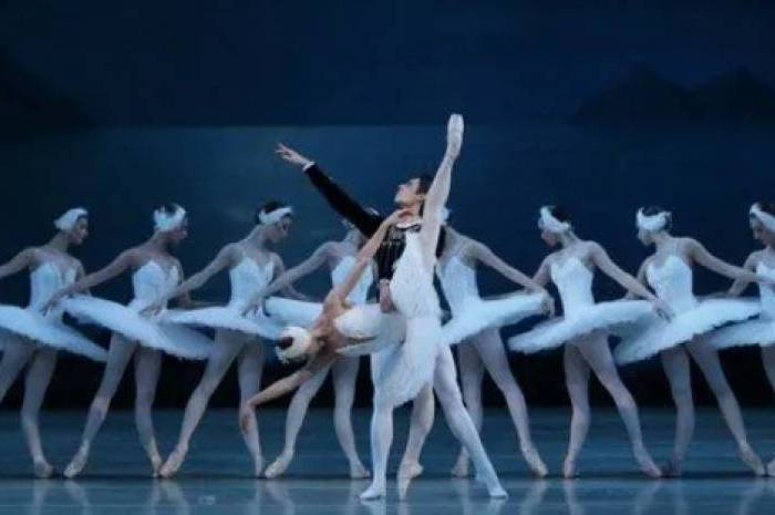 Swan Lake 27/12 - Teatro Regio, Turin